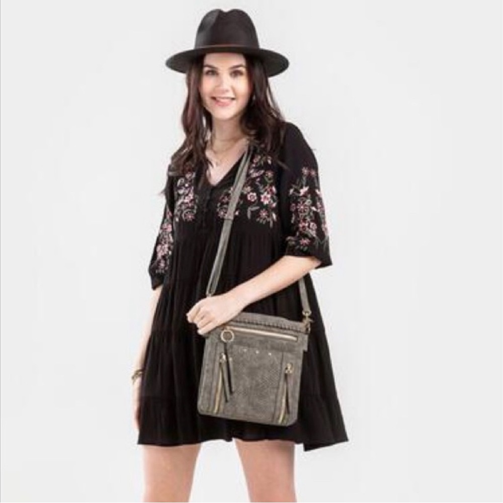 NWT Francesca’s Mini Dress Size XXS Embroidered